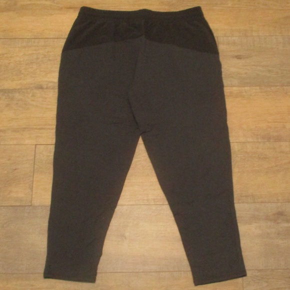 Under Armour Pants Women's Large Black Unstoppable Knit Athletic‎ Sweatpants - Picture 2 of 9